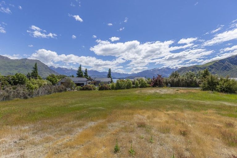Photo of property in 33 Penrith Park Drive, Wanaka, 9305