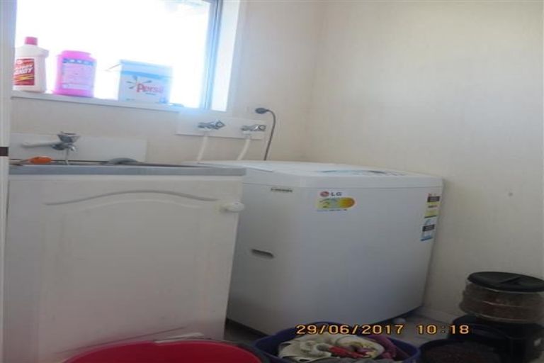 Photo of property in 101 Oakfield Crescent, Pukete, Hamilton, 3200