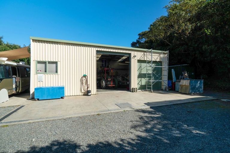 Photo of property in 2 Sydney Crescent, Raumati South, Paraparaumu, 5032