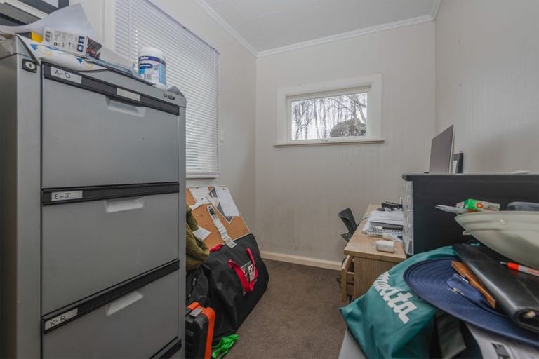 Photo of property in 6 Franklin Avenue, Hokowhitu, Palmerston North, 4410