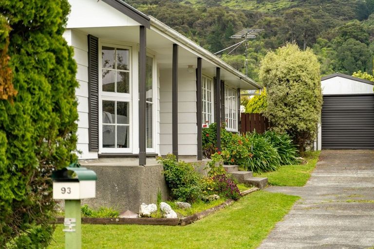 Photo of property in 93 Watt Street, Featherston, 5710