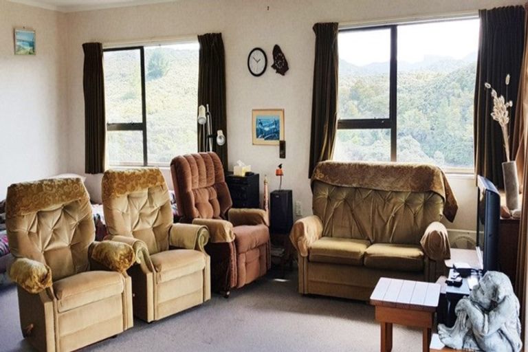 Photo of property in 74 Rapata Road, Oakura, Hikurangi, 0184