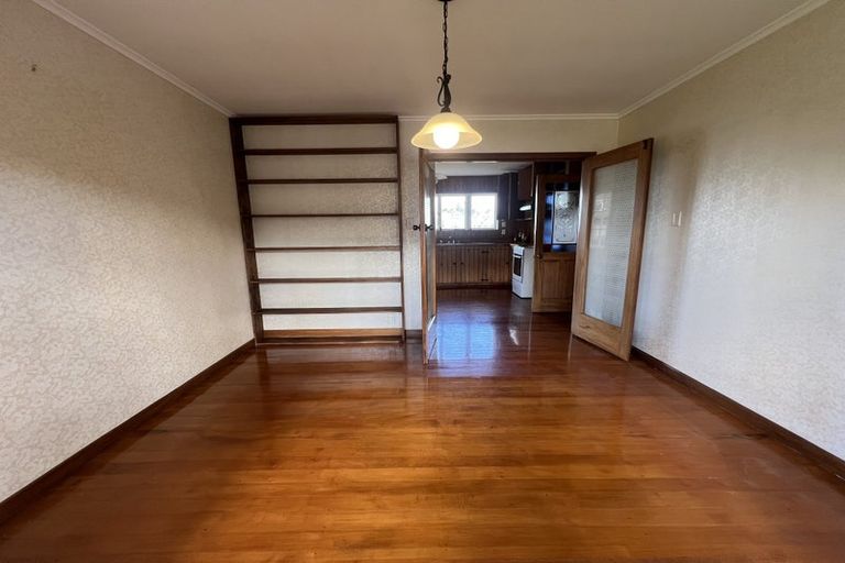 Photo of property in 41 Montgomery Avenue, Rothesay Bay, Auckland, 0630