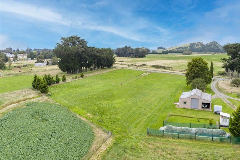 Photo of property in 44 Takapau Ormondville Road, Takapau, 4287