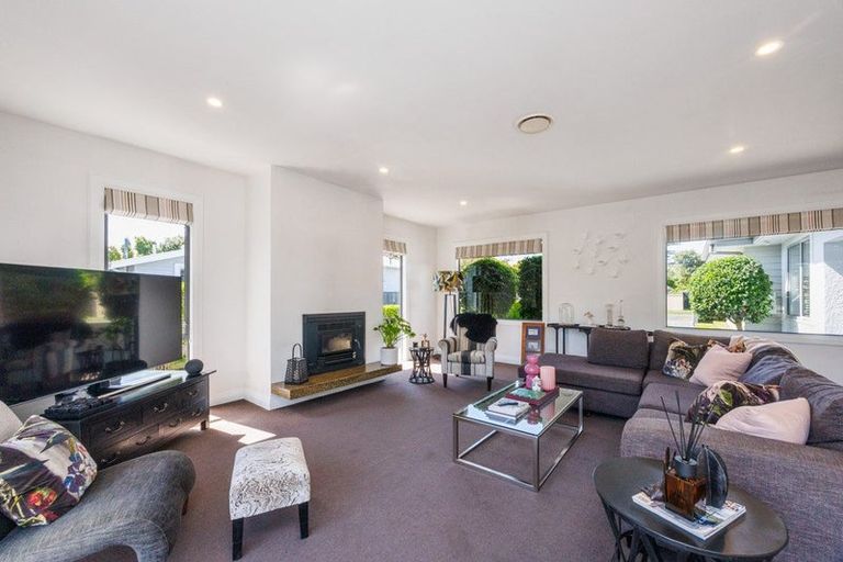 Photo of property in 92 Marne Street, Hokowhitu, Palmerston North, 4410
