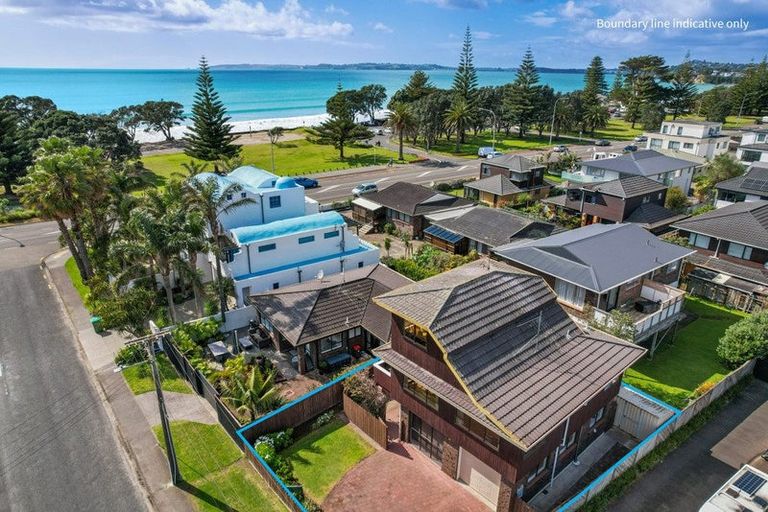 Photo of property in 2 Empire Road, Orewa, 0931