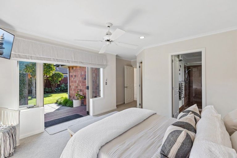 Photo of property in 562 Gloucester Road, Papamoa Beach, Papamoa, 3118