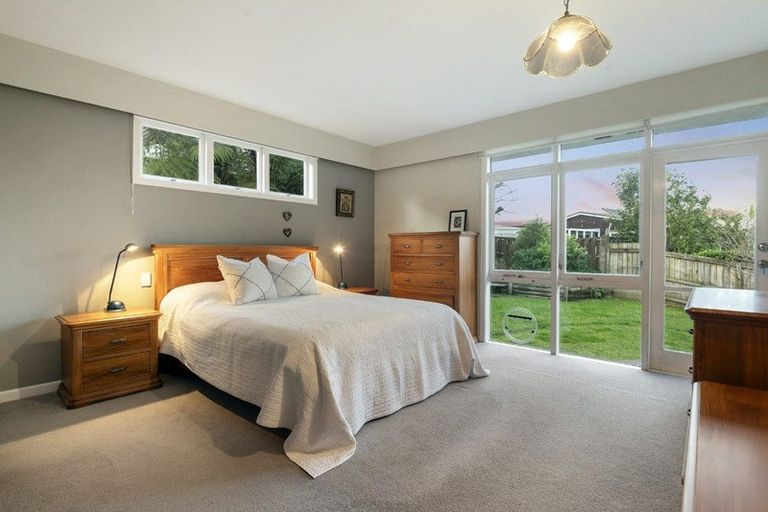 Photo of property in 23 Gretel Place, Hillcrest, Auckland, 0627