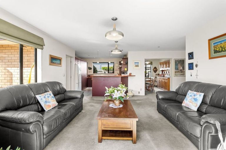 Photo of property in 21 Richard Seddon Drive, Northwood, Christchurch, 8051