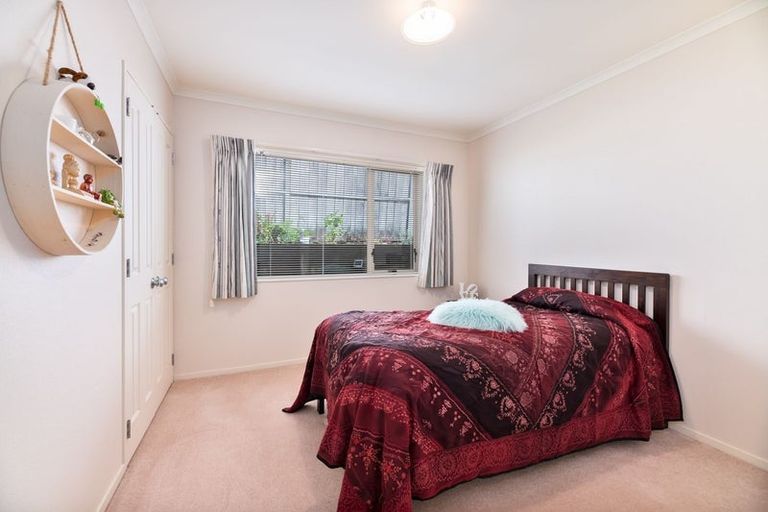 Photo of property in 5 Highfields Terrace, Henderson, Auckland, 0612