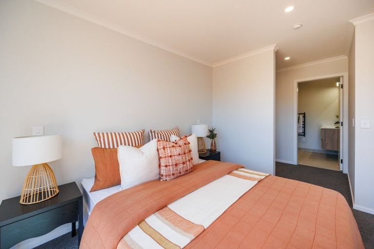 Photo of property in 5a Belvedere Crescent, Takaro, Palmerston North, 4412