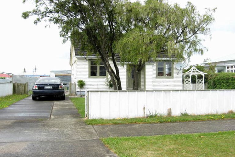 Photo of property in 37 Marlborough Street, Feilding, 4702