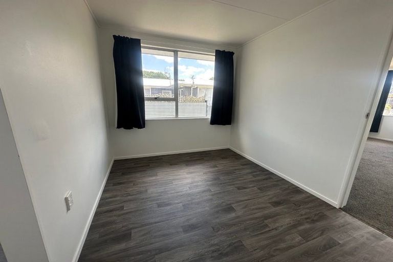 Photo of property in 33 Walton Way, Flaxmere, Hastings, 4120