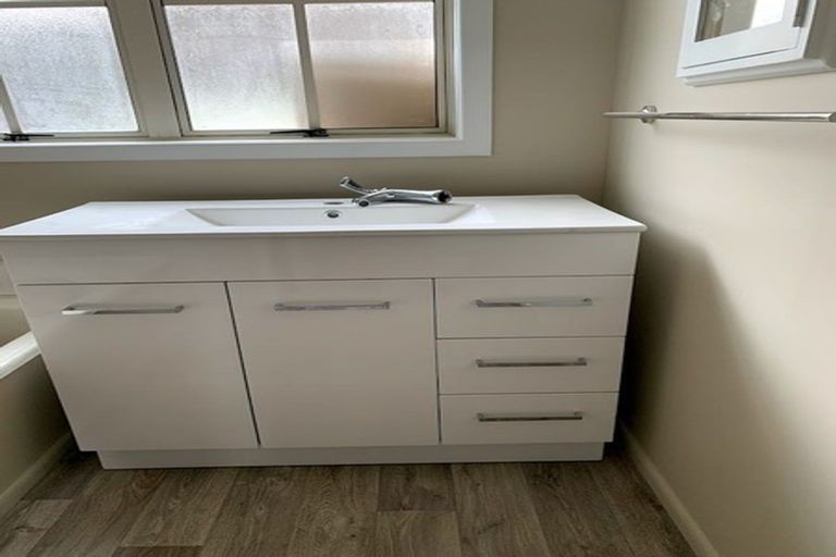 Photo of property in 26 West Coast Road, Te Kopuru, 0371