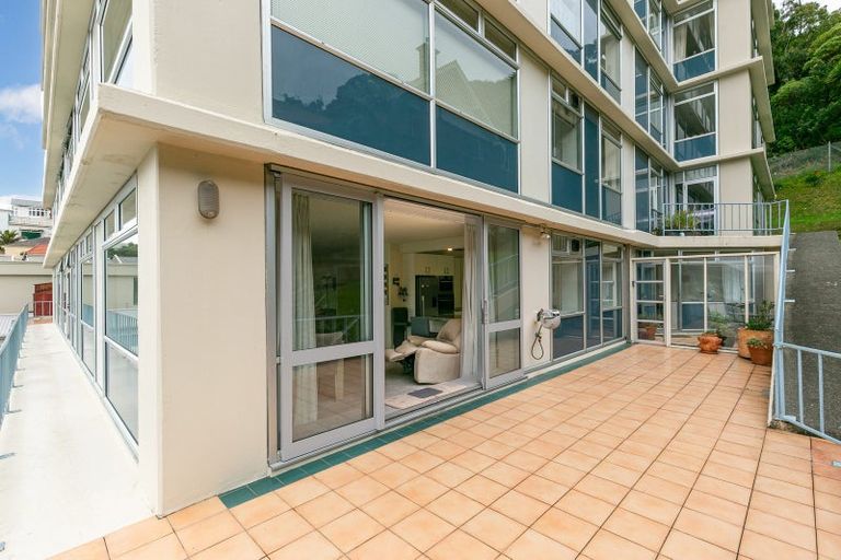 Photo of property in Jerningham Apartments, 20 Oriental Terrace, Oriental Bay, Wellington, 6011