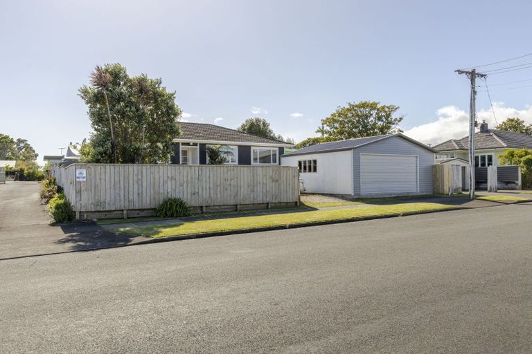 Photo of property in 53 Cumming Street, Okato, 4335