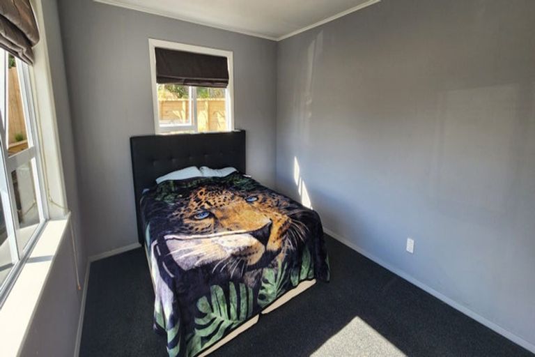 Photo of property in 6a Clerke Place, Marfell, New Plymouth, 4310