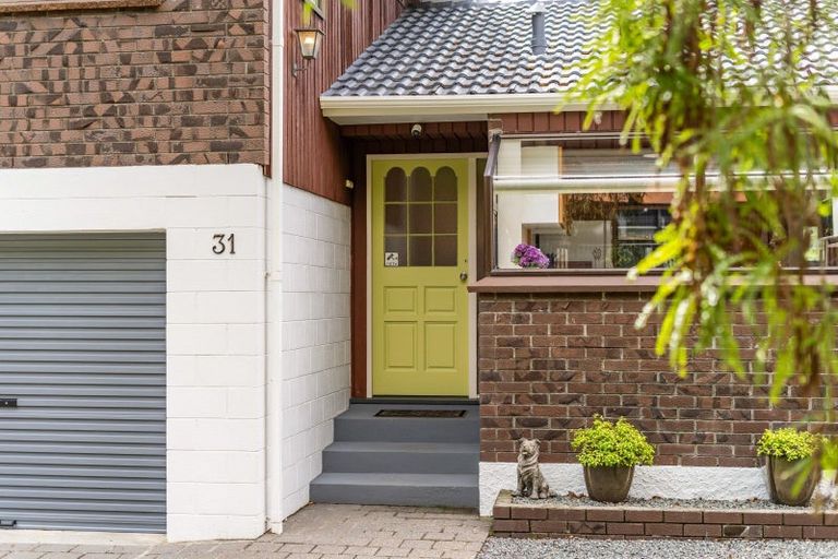 Photo of property in 31 Amber Grove, Birchville, Upper Hutt, 5018