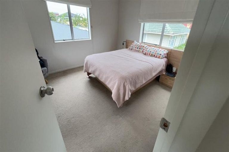 Photo of property in 33 Titoki Street, Te Atatu Peninsula, Auckland, 0610