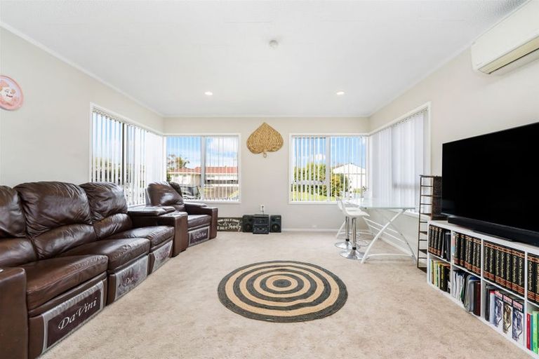 Photo of property in 27 Park Estate Road, Rosehill, Papakura, 2113