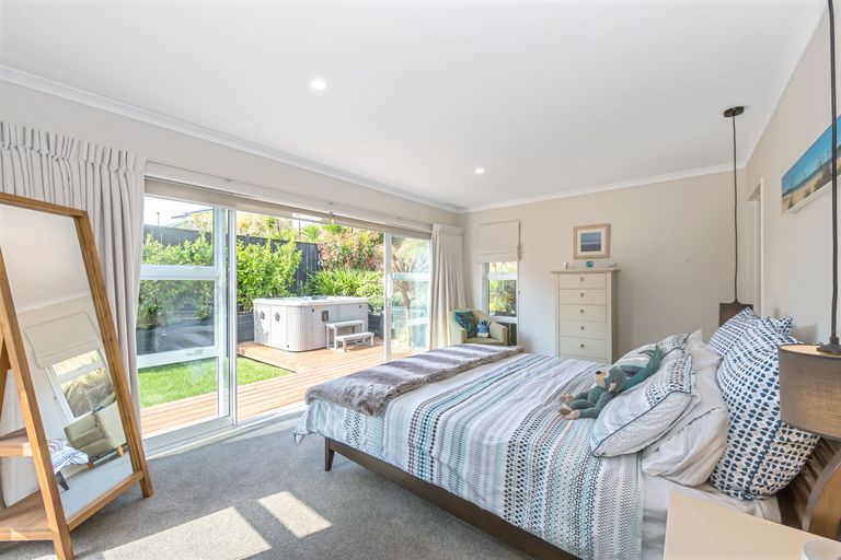 Photo of property in 65 Madison Terrace, Silverdale, 0932