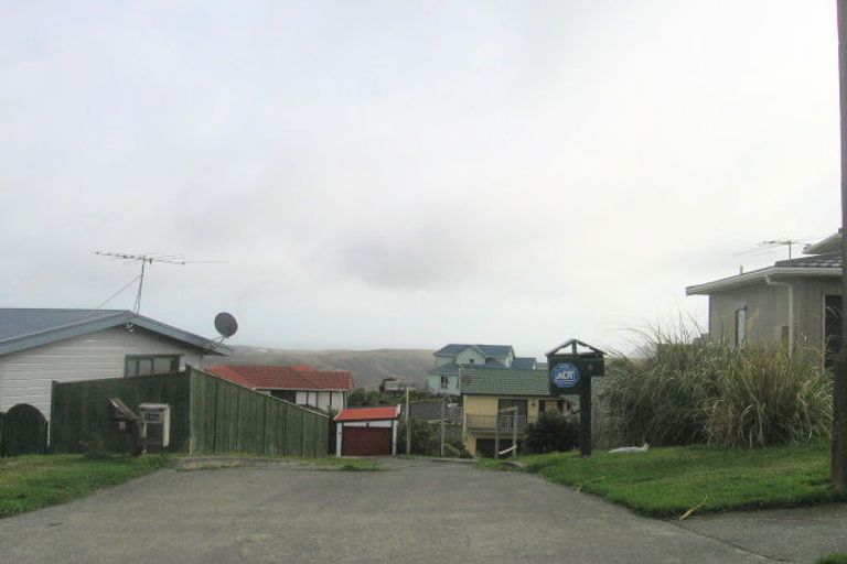 Photo of property in 10b Coventry Close, Ascot Park, Porirua, 5024