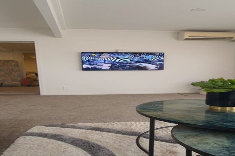 Photo of property in 55 Coronation Road, Hillcrest, Auckland, 0627