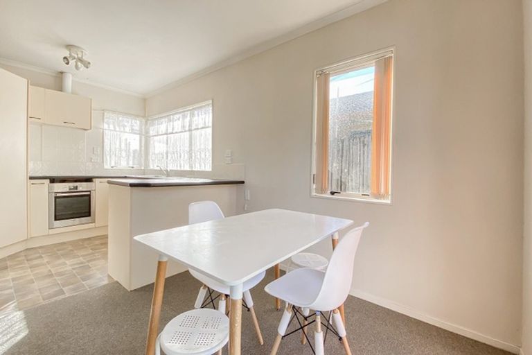 Photo of property in 3 Hawkley Close, Flat Bush, Auckland, 2019
