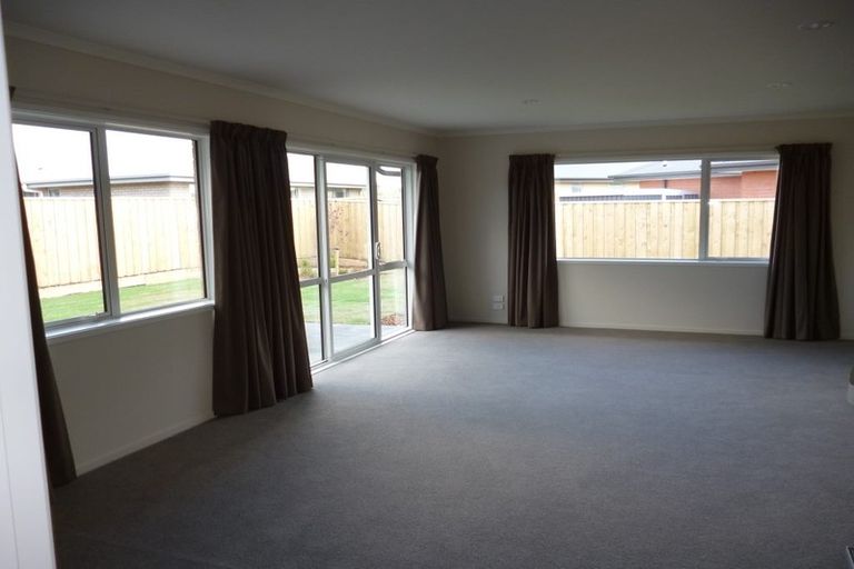 Photo of property in 10 Fernham Way, Rolleston, 7615