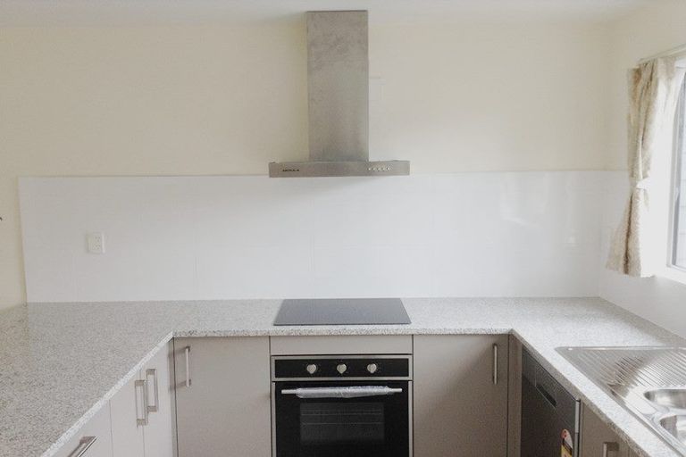 Photo of property in 31 Portadown Avenue, Pakuranga Heights, Auckland, 2010