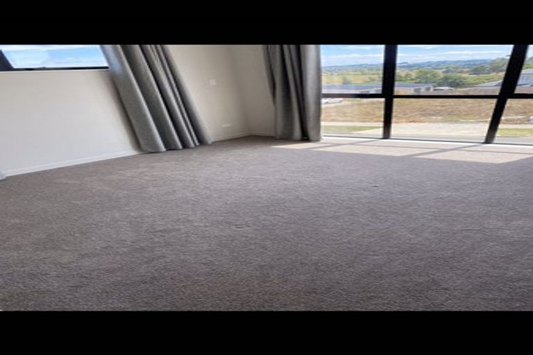 Photo of property in 12 Te Aramanu Crescent, Papakura, 2110