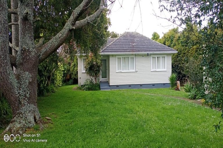 Photo of property in 239 Hepburn Road, Glendene, Auckland, 0602