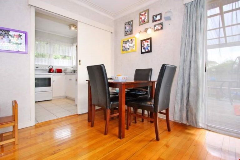Photo of property in 1/303 Pakuranga Road, Pakuranga Heights, Auckland, 2010
