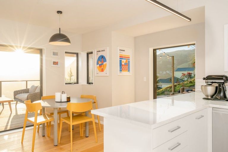 Photo of property in 30 Gilmour Terrace, Lyttelton, 8082