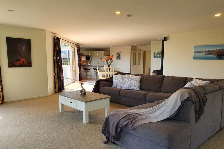 Photo of property in 27 Hamilton Drive, Lake Tekapo, 7999