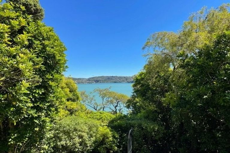 Photo of property in 325 Grays Road, Pauatahanui, Porirua, 5381