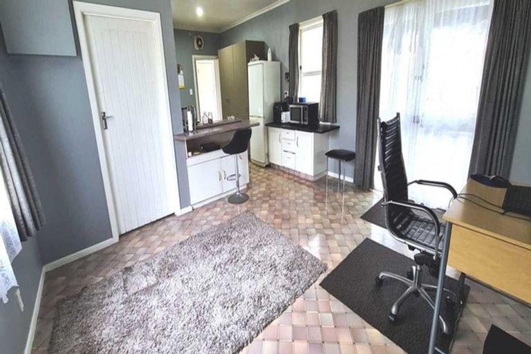 Photo of property in 77 Puriri Street, Gonville, Whanganui, 4501