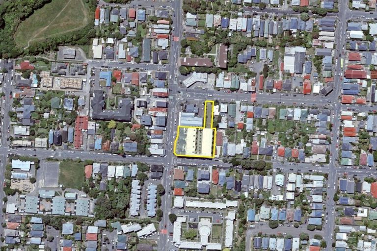 Photo of property in Luxford Villas, 308/72 Herald Street, Berhampore, Wellington, 6023