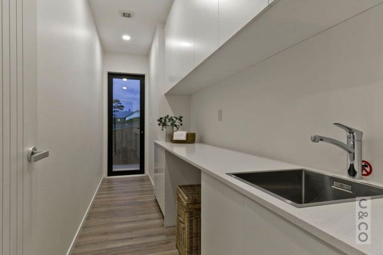 Photo of property in 21 Princes Street, Riverhead, 0820