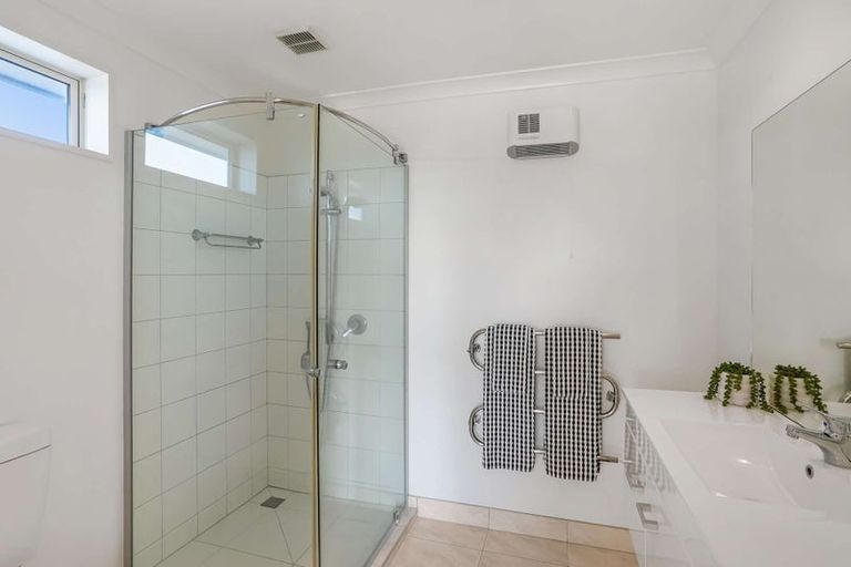 Photo of property in 48 Titirangi Crescent, Parklands, Christchurch, 8083