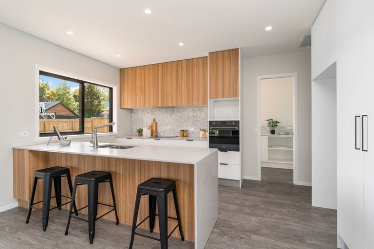 Photo of property in 21 Tararua Crescent, Otaki, 5512