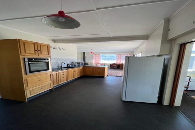 Photo of property in 62 Gisborne Terrace, Opunake, 4616