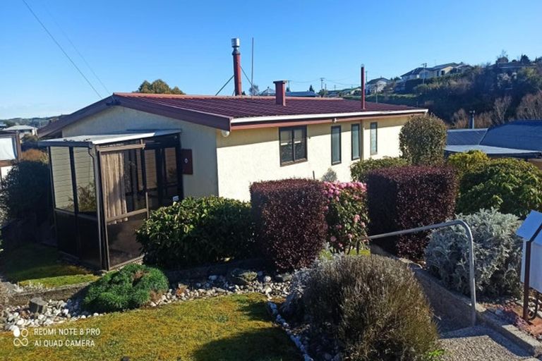 Photo of property in 19 Harwich Street, Balclutha, 9230