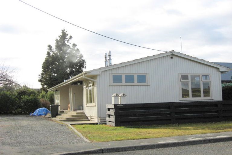 Photo of property in 2 Fergus Square, Te Anau, 9600