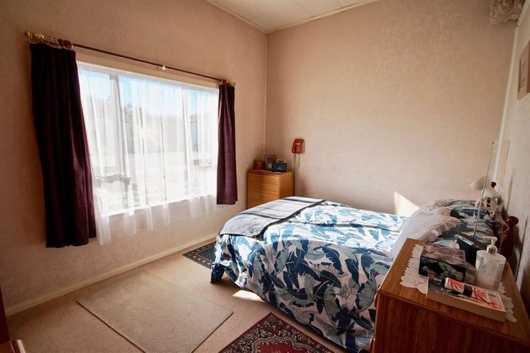 Photo of property in 36 Leslie Street, Waiau, 7332