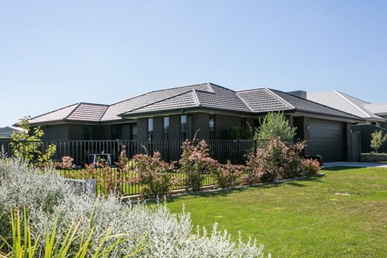 Photo of property in 5 Whakatomo Place, Havelock North, 4130