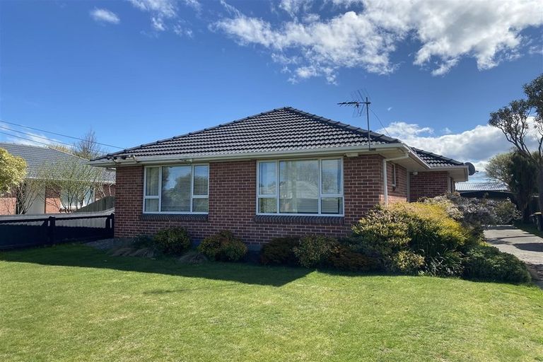 Photo of property in 25 Wilton Crescent, Bishopdale, Christchurch, 8053