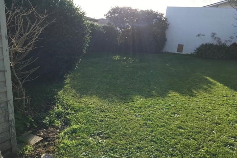 Photo of property in 221 Mangorei Road, Merrilands, New Plymouth, 4312