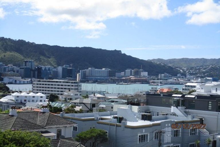 Photo of property in 4/1 Earls Terrace, Mount Victoria, Wellington, 6011