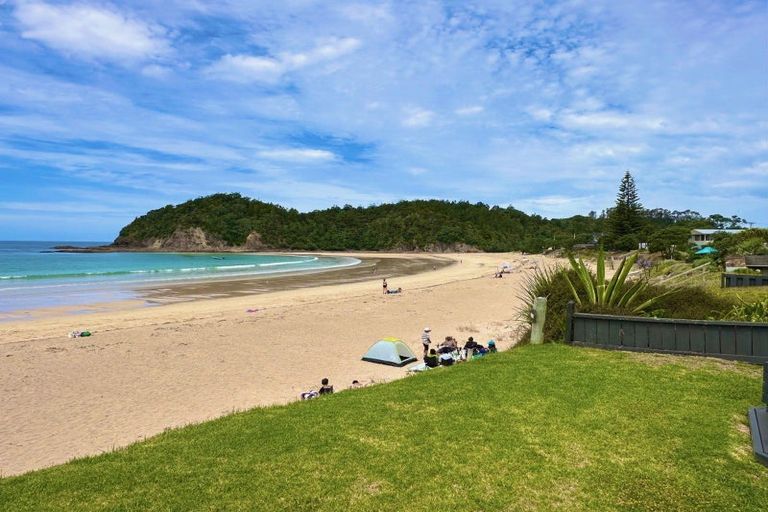 Photo of property in 27 Waetford Road, Matapouri, Whangarei, 0173